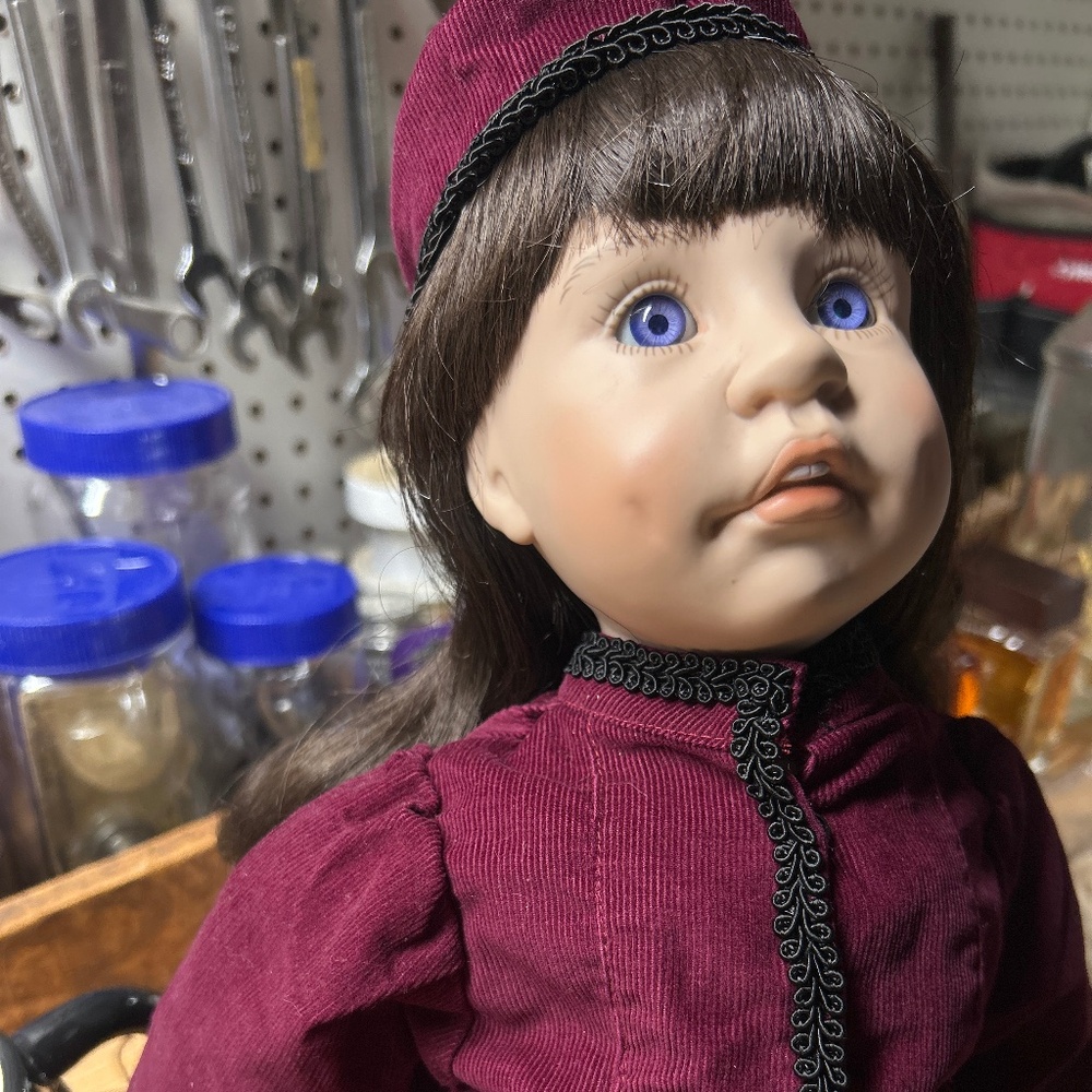 Lee Middleton Vinyl Doll